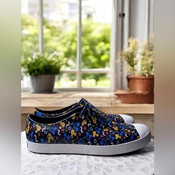 NATIVE Shoes Disney Parks Mickey Mouse UNISEX Adult Mens 12 Womens 14 - Picture 13 of 16